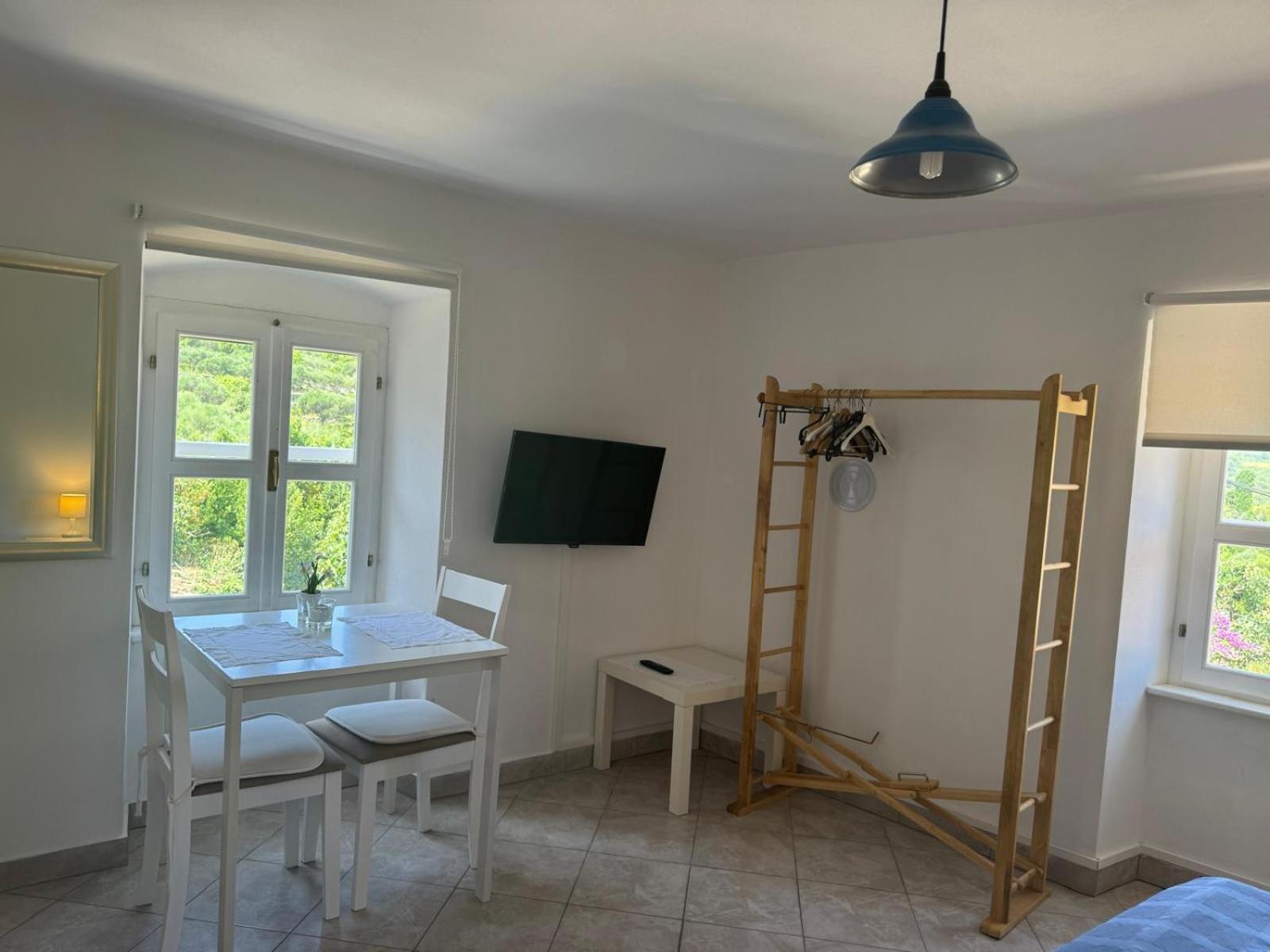 Mediterranes Ferienhaus M. Terrasse Veli Lošinj Extérieur photo