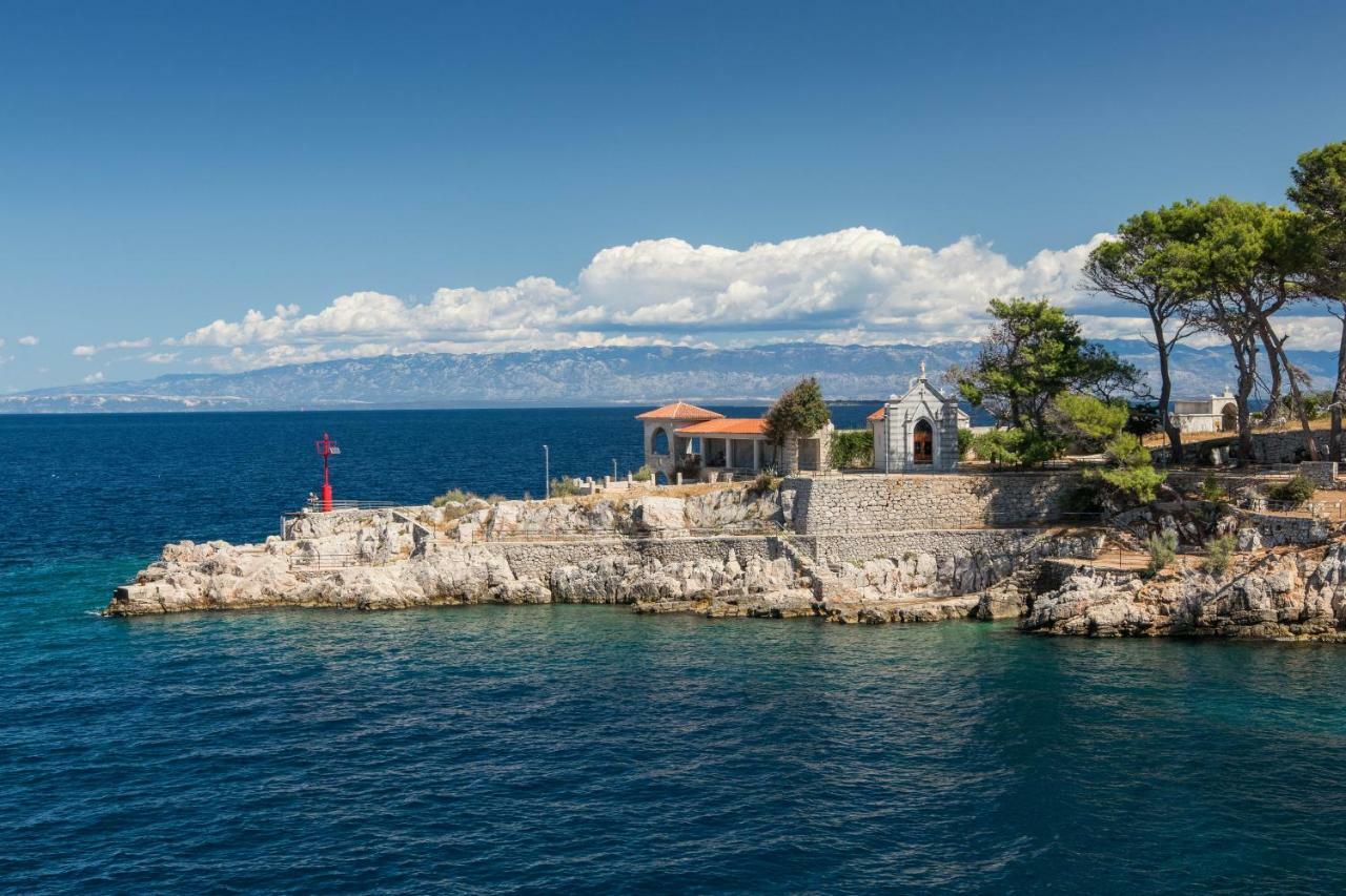 Mediterranes Ferienhaus M. Terrasse Veli Lošinj Extérieur photo