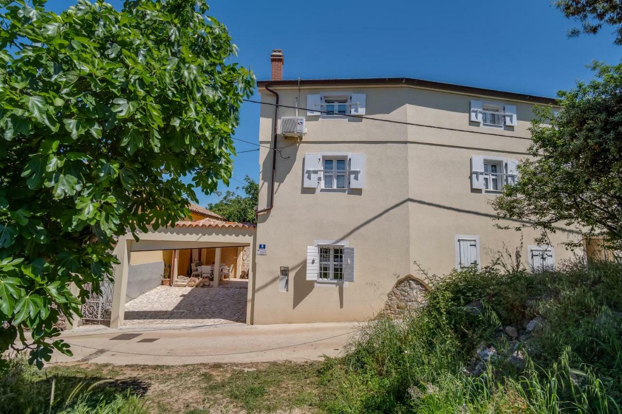 Mediterranes Ferienhaus M. Terrasse Veli Lošinj Extérieur photo